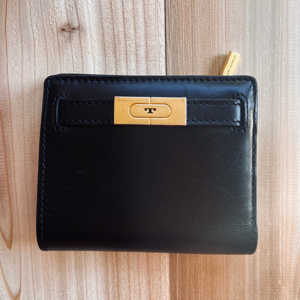 Tory Burch Lee Radziwill Black Leather Wallet with Gold-Tone Logo Tab